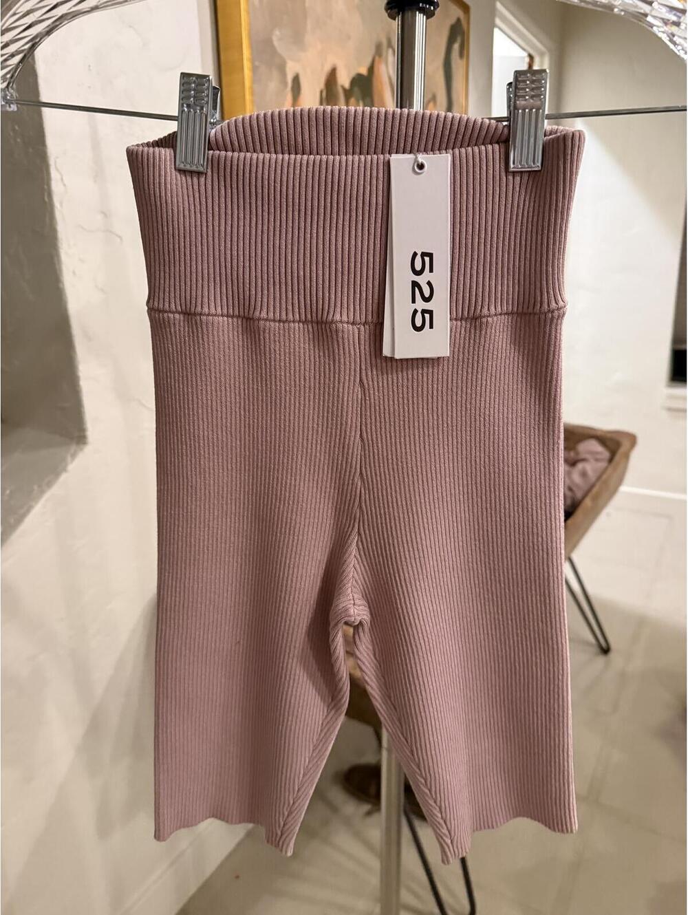 NWT 525 Ribbed Knit Biker Shorts in Dusty Pink